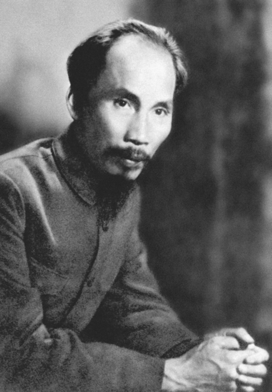 Tiểu sử Hồ Chí Minh